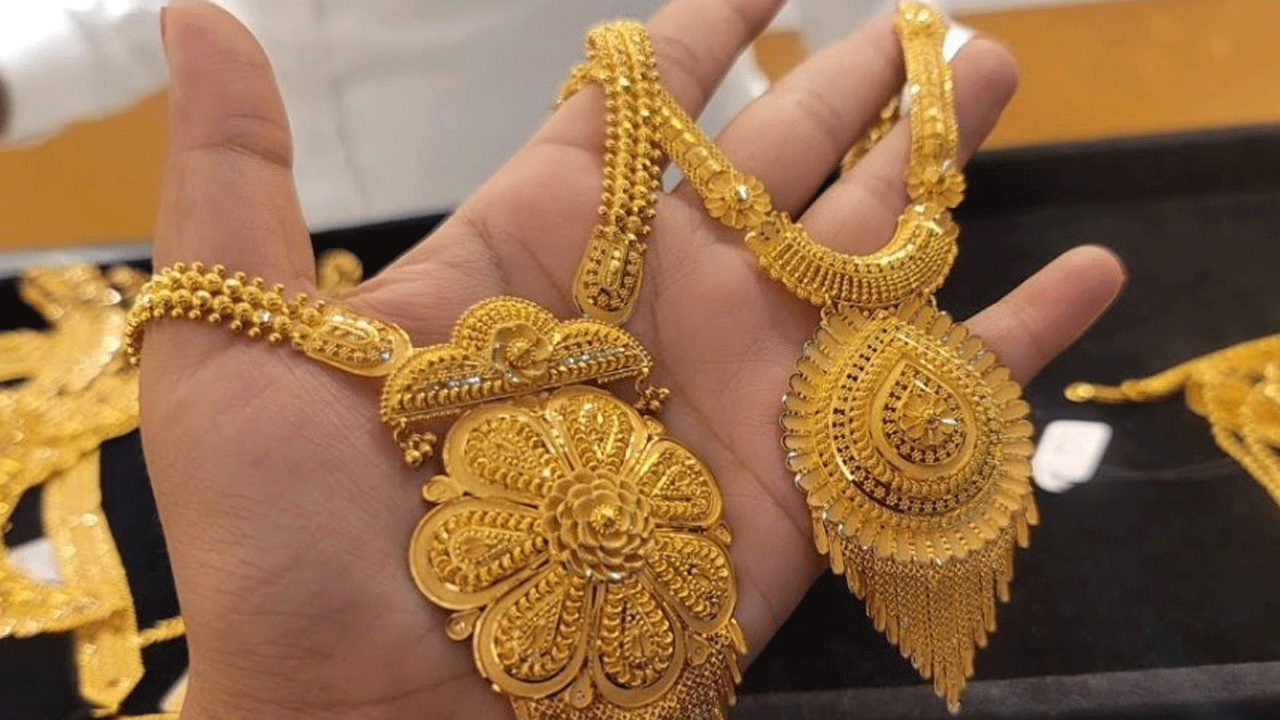 দেশের বাজারে বাড়ল সোনার দাম